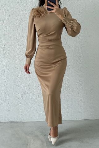 Çıkartılabilir Tüy Detaylı Saten Tesettür Abiye Bakır