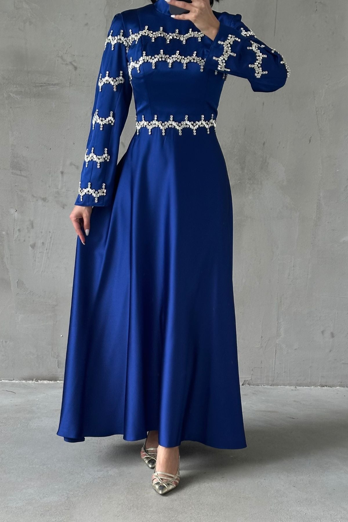 فستان سهرة ساتان مطرز بأحجار مخططة، أزرق ساكسوني