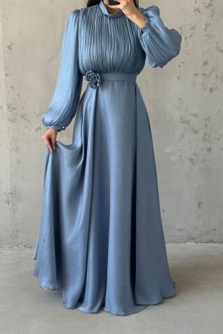 Modern Design Brooch Detailed Hijab Evening Dress Indigo