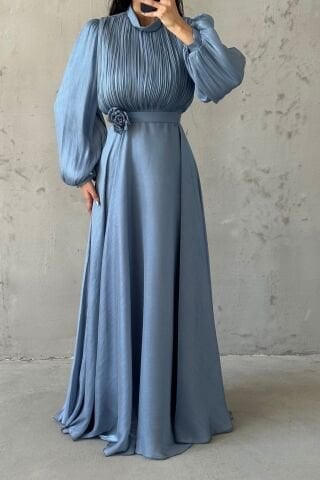 Modern Design Brooch Detailed Hijab Evening Dress Indigo