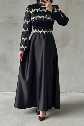 Strip Stone Embroidered Satin Hijab Evening Dress Black
