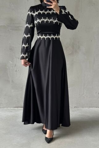 Strip Stone Embroidered Satin Hijab Evening Dress Black