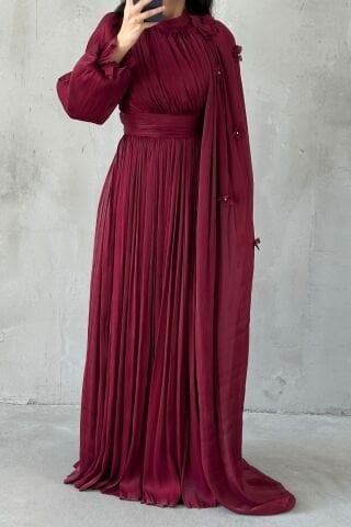 Zarif Çiçek Detaylı Janjan Tesettür Abiye Bordo