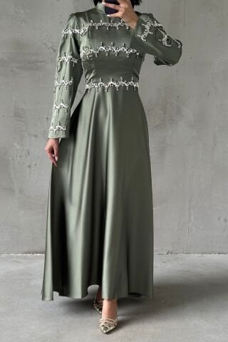 Şerit Taş İşlemeli Saten Tesettür Abiye Mint Yeşili