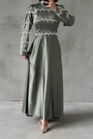Şerit Taş İşlemeli Saten Tesettür Abiye Mint Yeşili