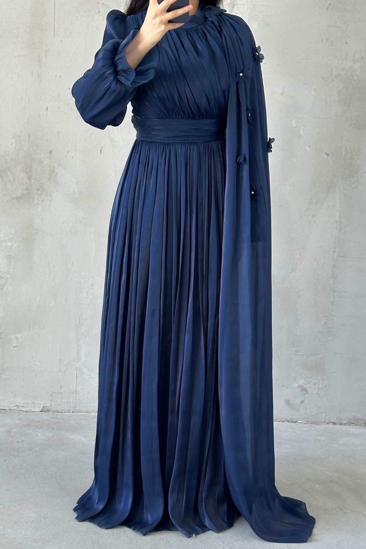 فستان سهرة أنيق مزين بالورود من جانجان، أزرق داكن