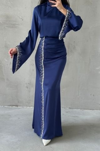 Dökümlü Kol Işıltılı İşlemeli Saten Tesettür Abiye Lacivert