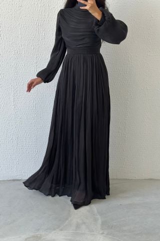 Drapeli Zarafet Organze Tesettür Abiye Siyah