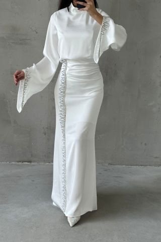 Dökümlü Kol Işıltılı İşlemeli Saten Tesettür Abiye Ekru