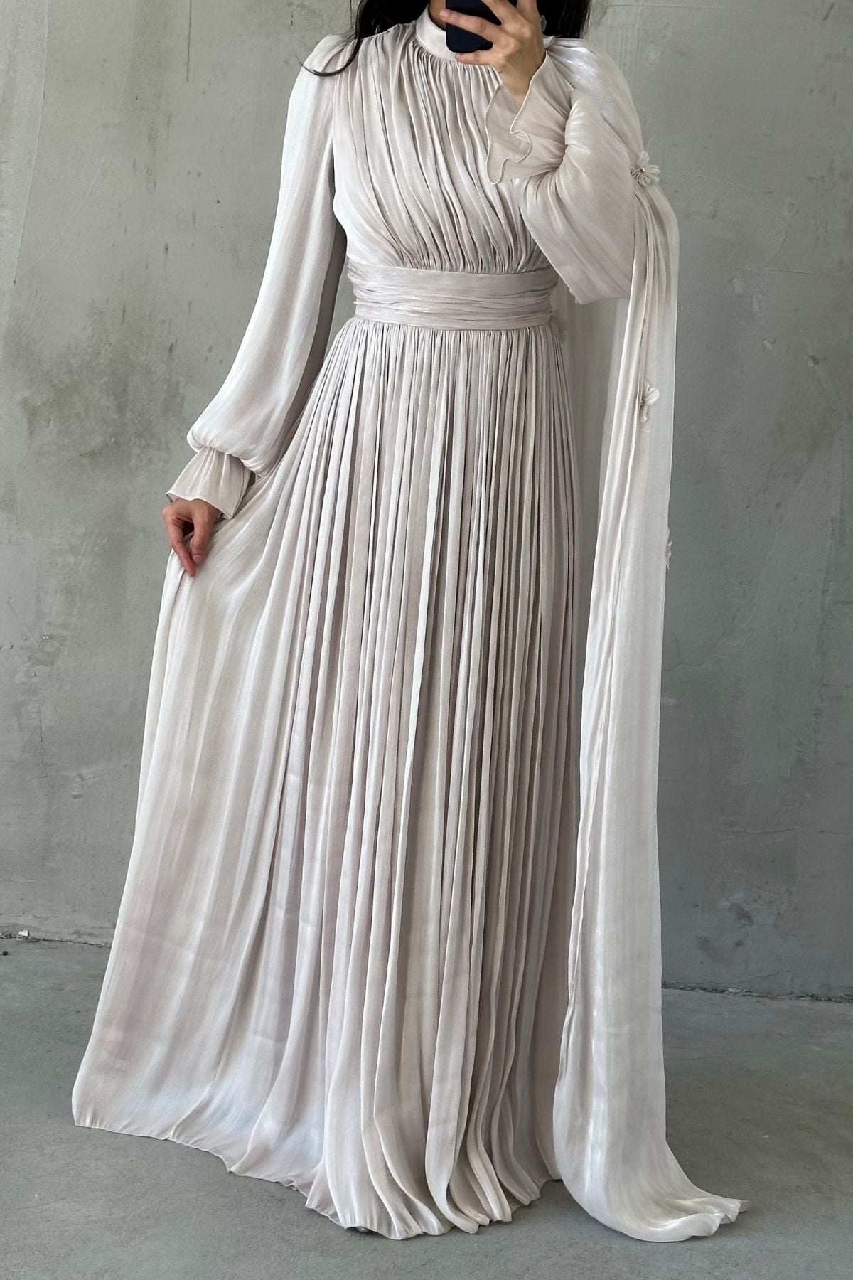 Zarif Çiçek Detaylı Janjan Tesettür Abiye Taş