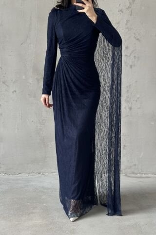 فستان سهرة من ميليس حجاب، لون كحلي