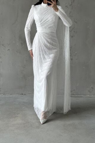 فستان سهرة أبيض من ميليس حجاب