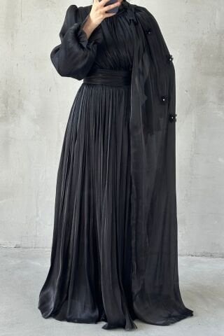 Zarif Çiçek Detaylı Janjan Tesettür Abiye Siyah