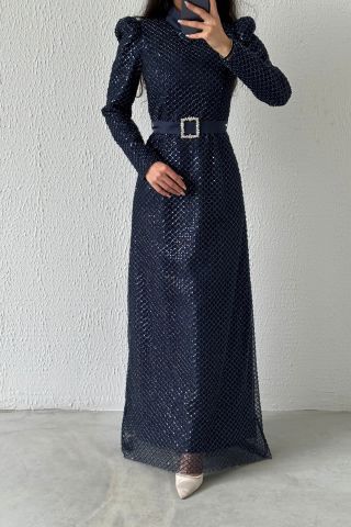 İşleme Detaylı Kemerli Tesettür Abiye Lacivert
