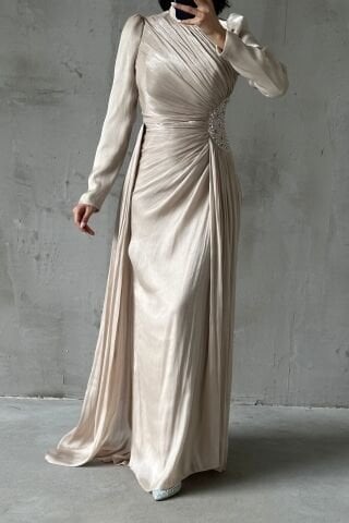 Eşsiz Tasarım Modern Süslemeli Janjan Tesettür Abiye Ekru