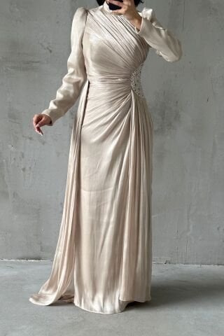 Eşsiz Tasarım Modern Süslemeli Janjan Tesettür Abiye Ekru