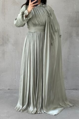 Zarif Çiçek Detaylı Janjan Tesettür Abiye Mint Yeşili