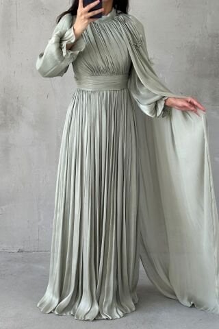 Zarif Çiçek Detaylı Janjan Tesettür Abiye Mint Yeşili