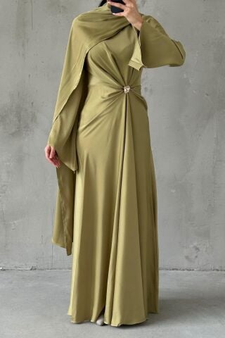 Flowing Fabric and Brooch Detailed Satin Hijab Evening Dress Oil Green
