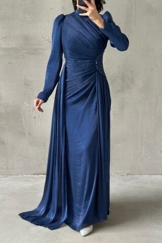 Eşsiz Tasarım Modern Süslemeli Janjan Tesettür Abiye Lacivert