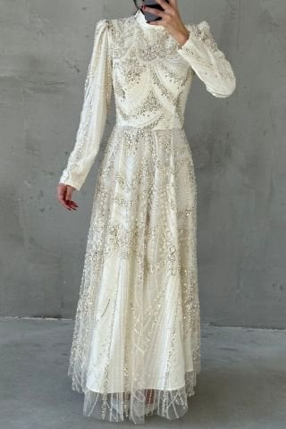 İşlemeli Dökümlu Zarif Tesettür Abiye Ekru