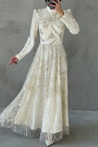 İşlemeli Dökümlu Zarif Tesettür Abiye Ekru