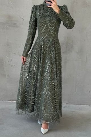 İşlemeli Dökümlu Zarif Tesettür Abiye Haki