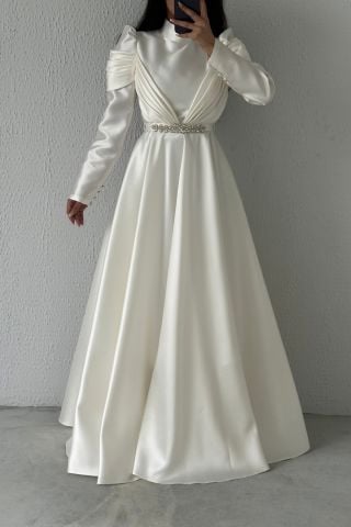 رمز الأناقة فستان سهرة من الساتان للحجاب إكرو