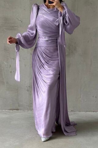 Flowing Fabric Tail Detailed Modest Evening Dress Lilac