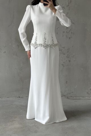 فستان سهرة أبيض من نورا حجاب