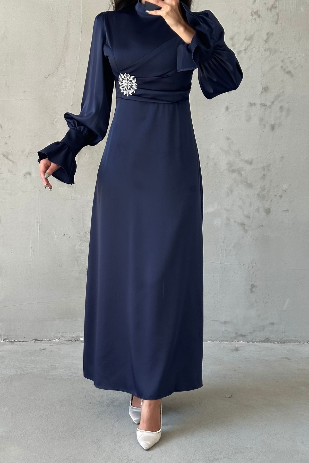 Elegant Design Stone Detailed Flounce Sleeve Hijab Evening Dress Navy Blue
