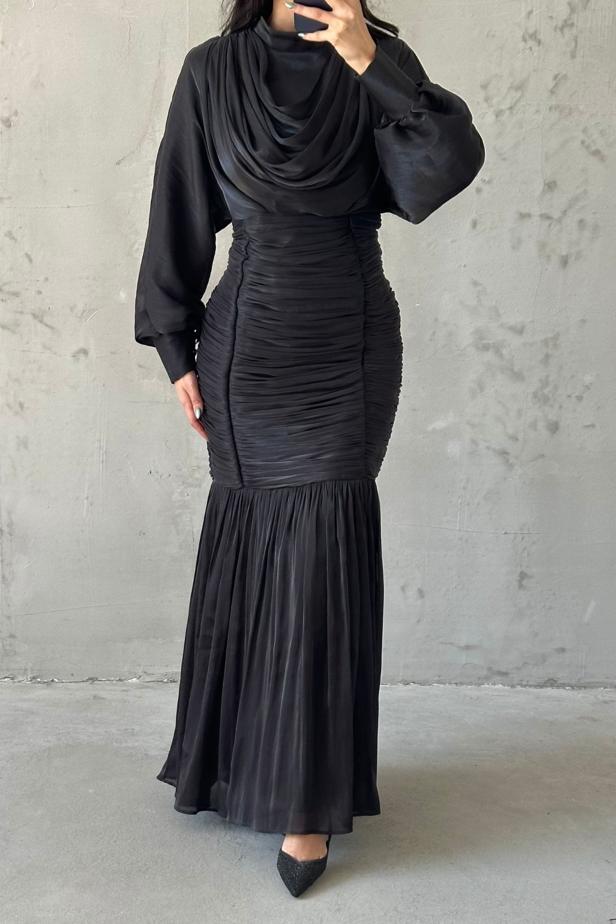 Belden İnce Piliseli Janjan Tesettür Abiye Siyah