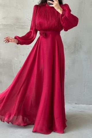 Modern Design Brooch Detailed Hijab Evening Dress Burgundy