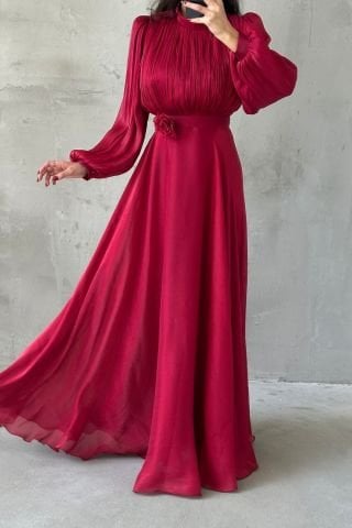 Modern Design Brooch Detailed Hijab Evening Dress Burgundy