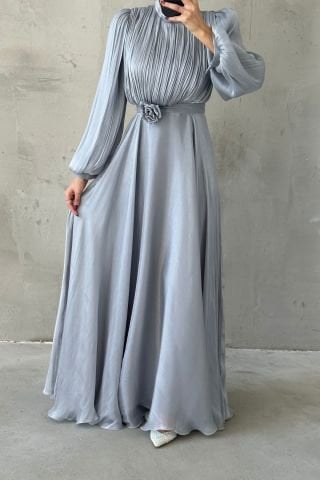 Modern Tasarım Broş Detaylı Tesettür Abiye Gri