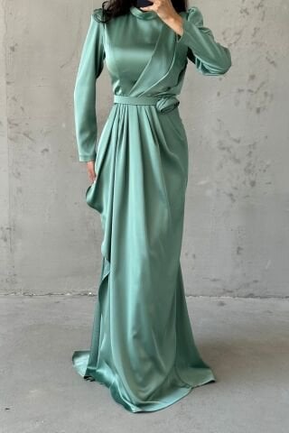 Gül Zarafetli Saten Tesettür Abiye Mint Yeşili