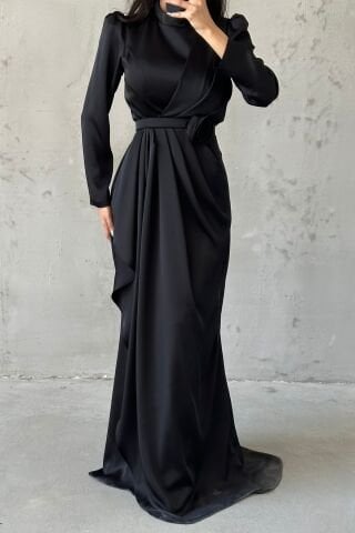 Gül Zarafetli Saten Tesettür Abiye Siyah