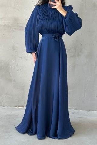 Modern Tasarım Broş Detaylı Tesettür Abiye Lacivert