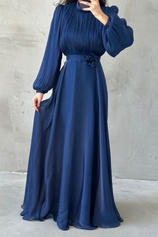 Modern Design Brooch Detailed Hijab Evening Dress Navy Blue