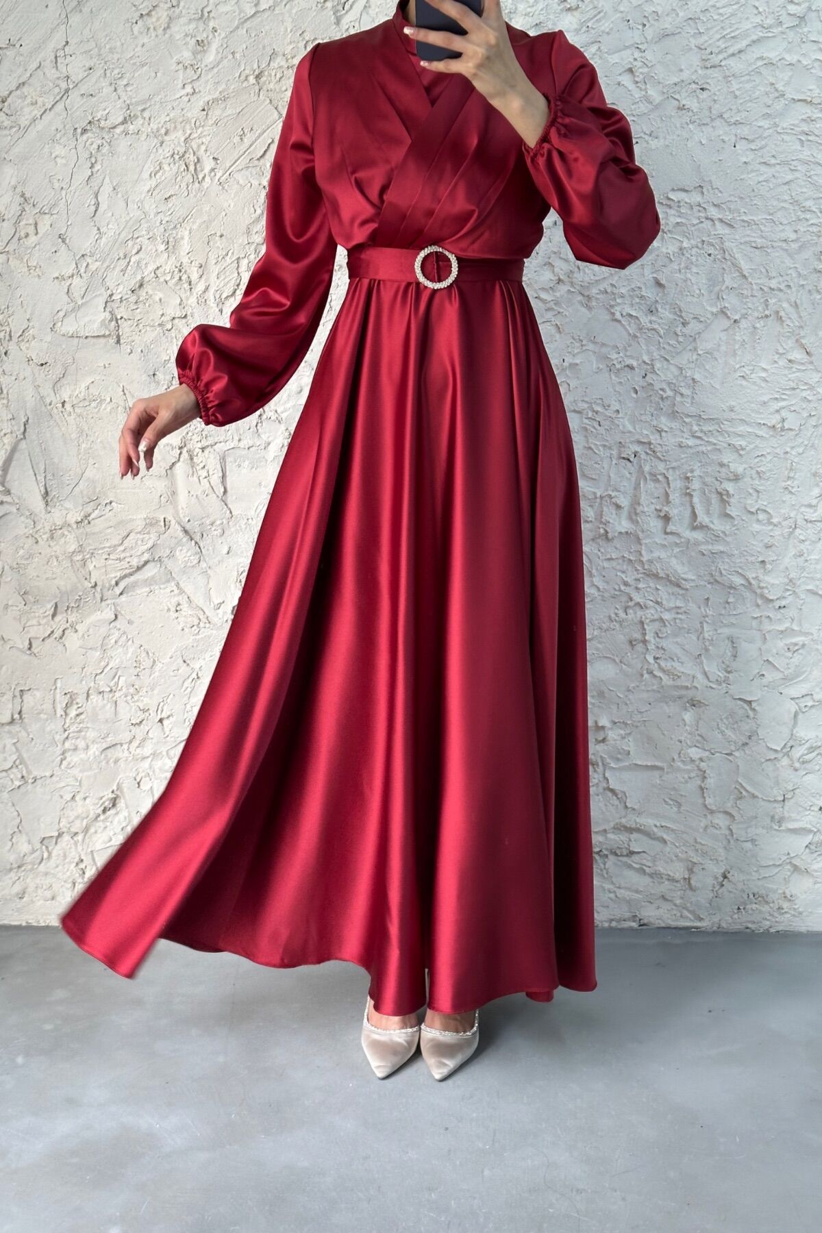 Üstü Kat Detaylı Saten Tesettür Abiye Bordo