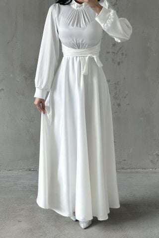 فستان سهرة أبيض من لينا حجاب