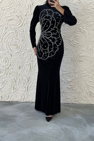 Unique Stone Embroidered Velvet Hijab Evening Dress Black