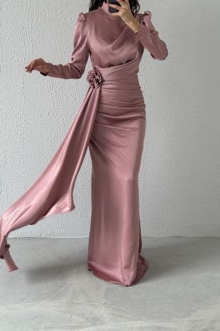 Belden Şık Detaylı Saten Tesettür Abiye Pudra