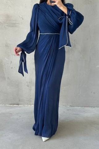 Elegant Hijab Evening Dress Embellished with Pearls Navy Blue