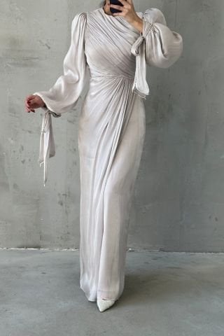 Elegant Hijab Evening Dress Embellished with Pearls Stone