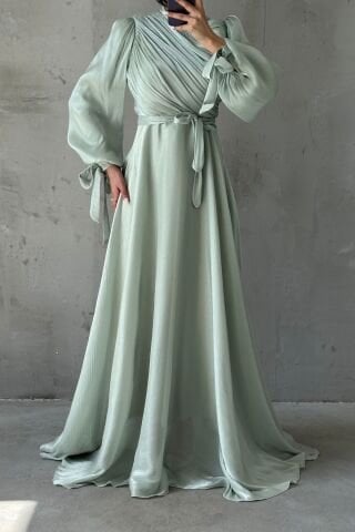 Drapeli Kuşak Detaylı Janjan Kumaş Tesettür Abiye Mint Yeşili