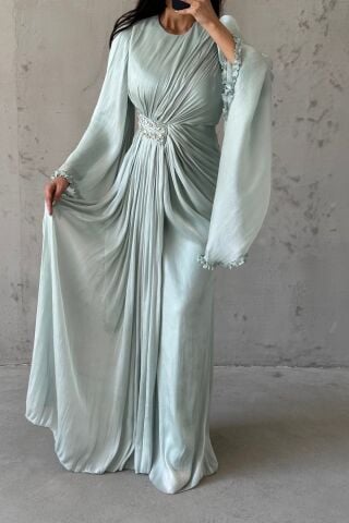 Işıltılı Kol Detaylı Janjan Tesettür Abiye Mint Yeşili