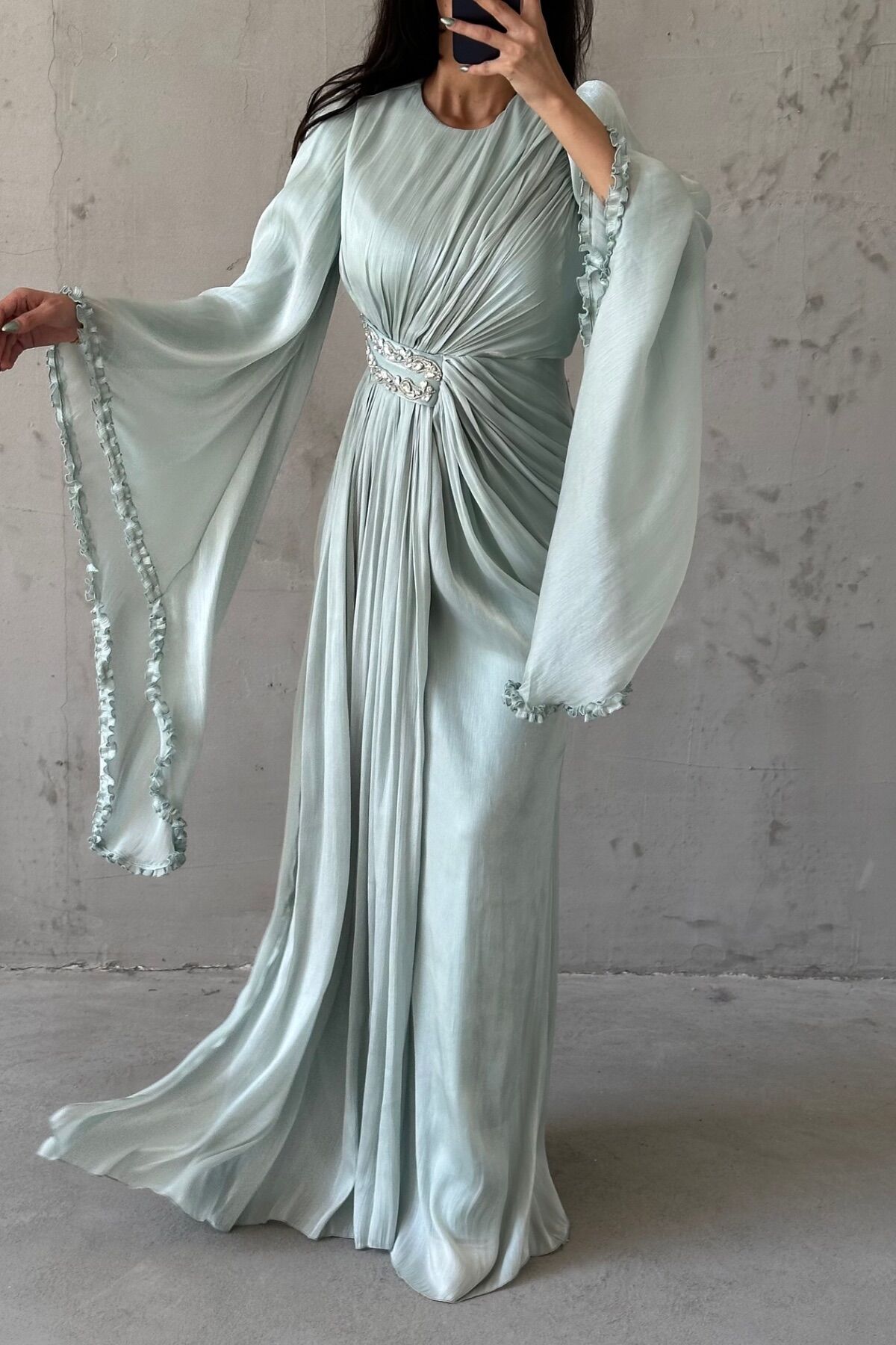 Işıltılı Kol Detaylı Janjan Tesettür Abiye Mint Yeşili