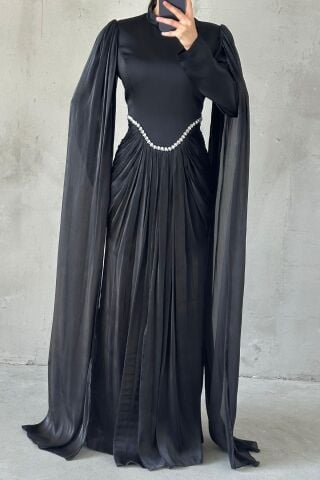 Işıltılı Dokunuş Kol Detaylı Tesettür Abiye Siyah