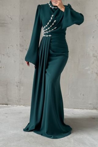 Crepe Hijab Evening Dress with Thin Stone Detail and Tail, Green